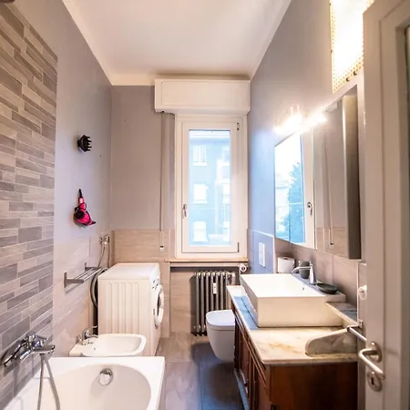 Aurea Living Family & Business Parcheggio Apartment Parma