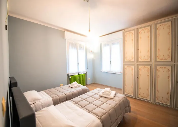 Aurea Living Family & Business Parcheggio * Parma